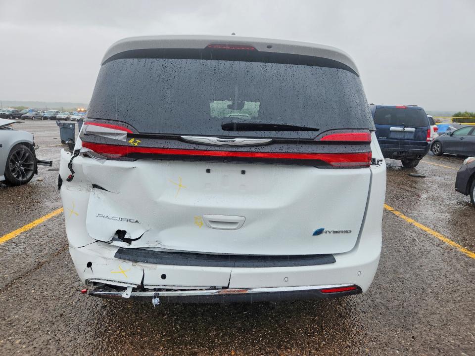 Photo 6 from auction – 2023 CHRYSLER PACIFICA with VIN 2C4RC1S70PR572930