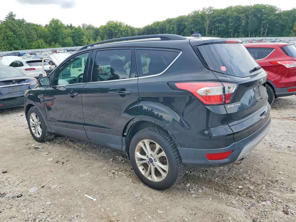 Photo 2 from auction – 2018 FORD ESCAPE with VIN 1FMCU0HD9JUB41230