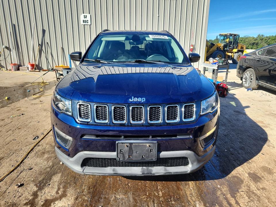 Photo 5 from auction – 2018 JEEP COMPASS with VIN 3C4NJDAB6JT126717