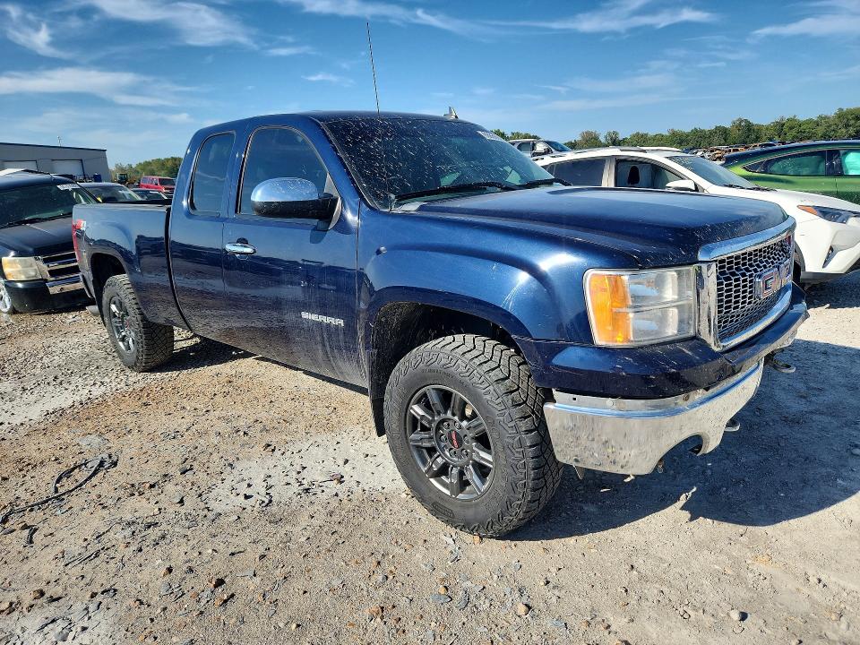 Фото 4 с аукциона – 2011 GMC SIERRA с VIN 1GTR2WE37BZ129066