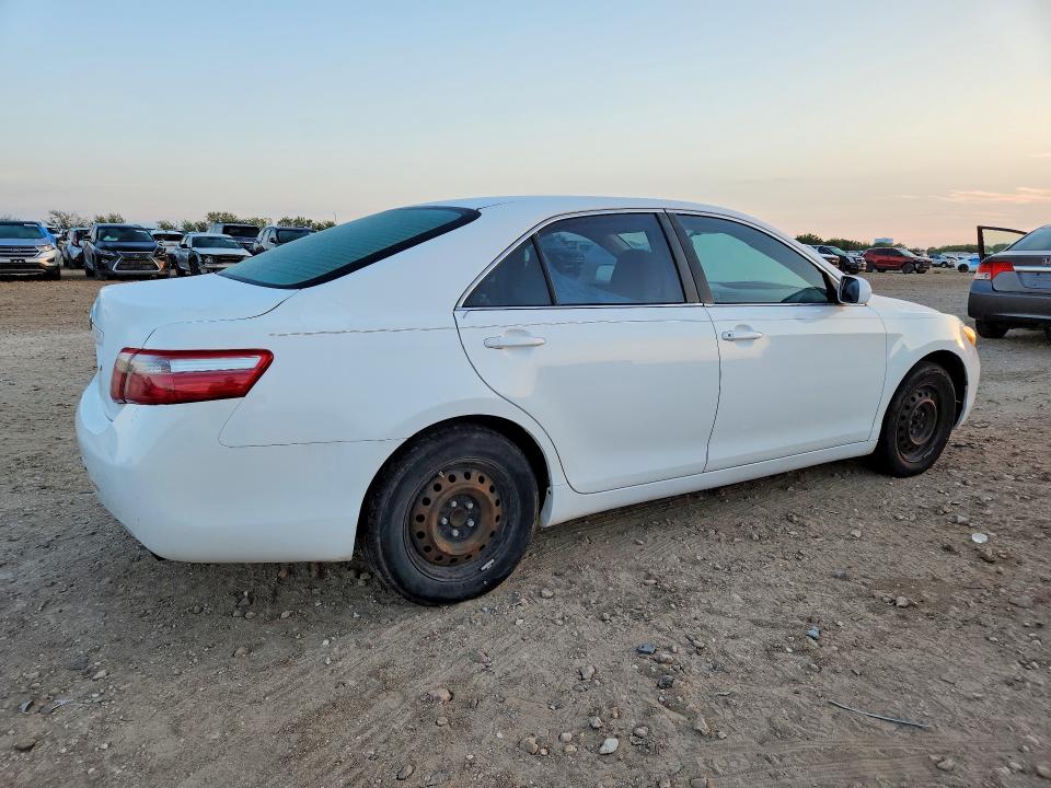 Photo 3 from auction – 2009 TOYOTA CAMRY with VIN 4T1BE46K89U815302