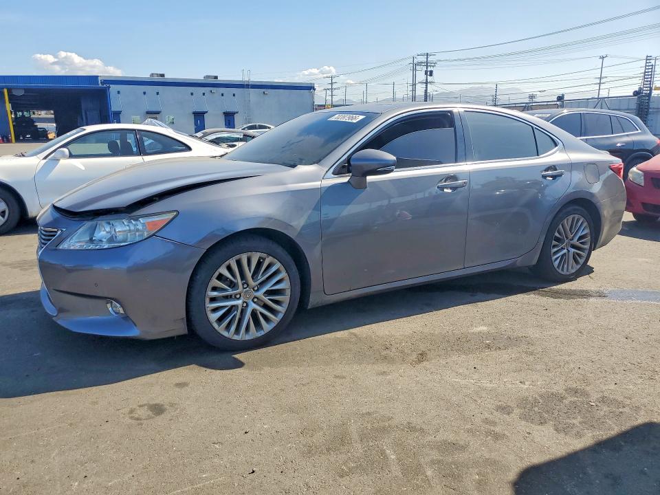 LEXUS ES 2014 with VIN JTHBK1GG7E2124286 - Photo from auction