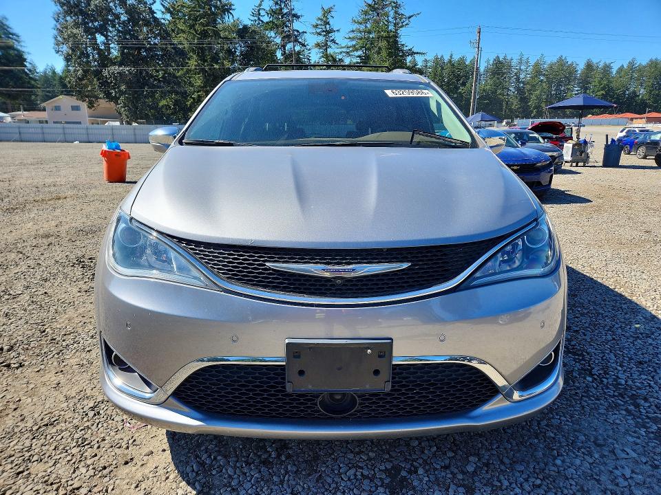 Photo 5 from auction – 2017 CHRYSLER PACIFICA with VIN 2C4RC1GG2HR504154