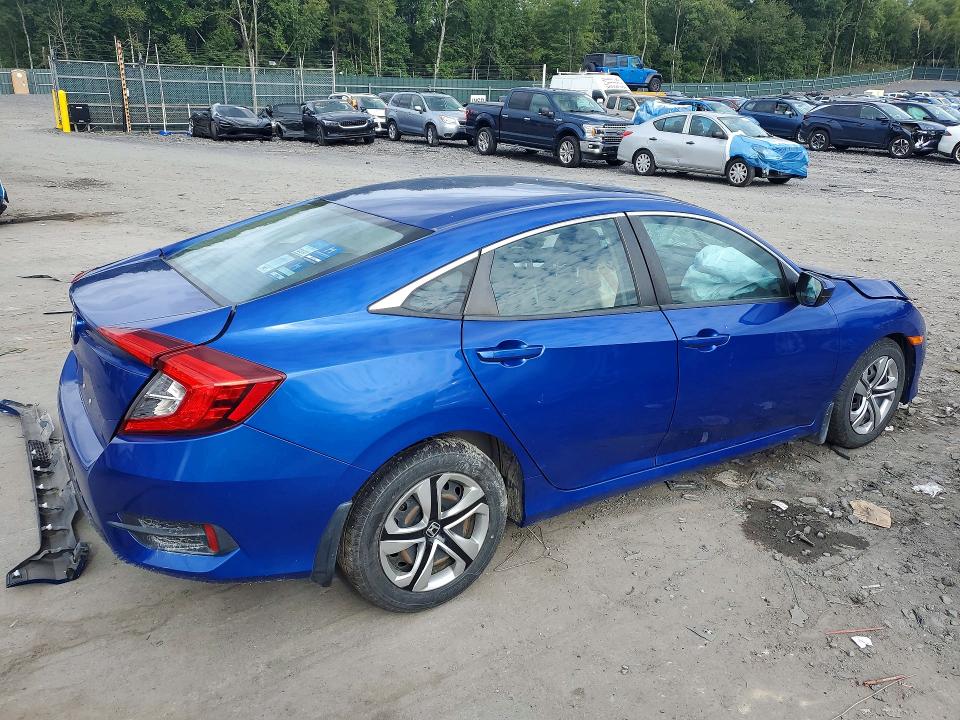 Photo 3 from auction – 2018 HONDA CIVIC with VIN 2HGFC2F50JH610317