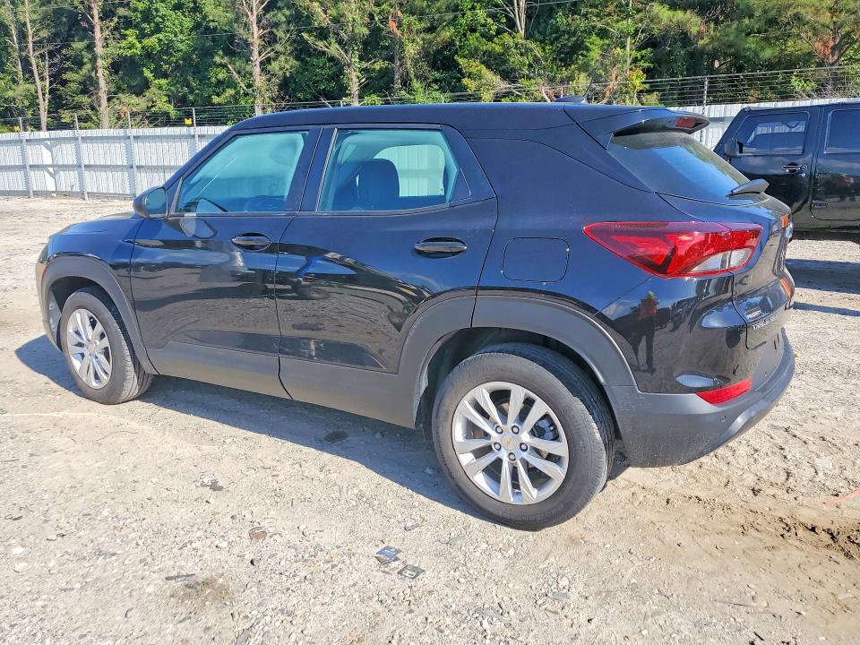 Photo 2 from auction – 2021 CHEVROLET TRAILBLAZER with VIN KL79MMS2XMB174702