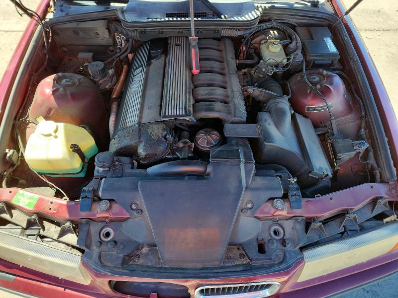 Photo 11 from auction – 1994 BMW 325 with VIN WBABJ6326RJD36572