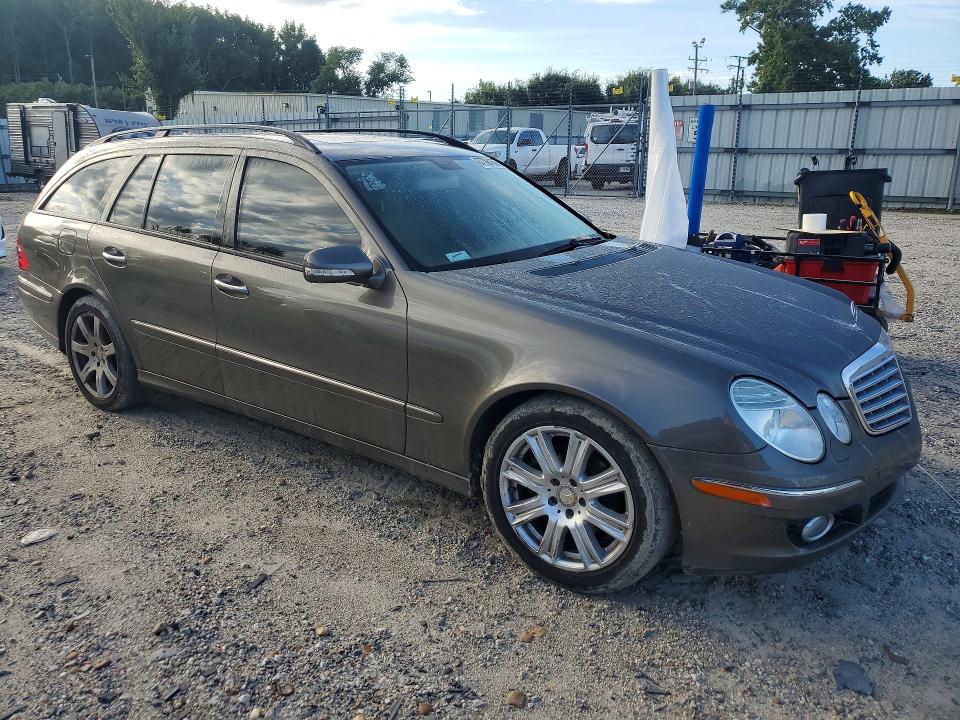 Photo 4 from auction – 2008 MERCEDES-BENZ E with VIN WDBUH87X88B314215