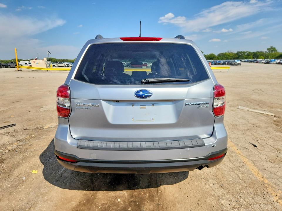 Photo 6 from auction – 2014 SUBARU FORESTER with VIN JF2SJAEC2EH449141