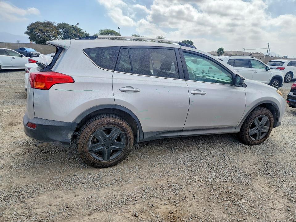 Photo 3 from auction – 2013 TOYOTA RAV4 with VIN 2T3BFREV6DW035613