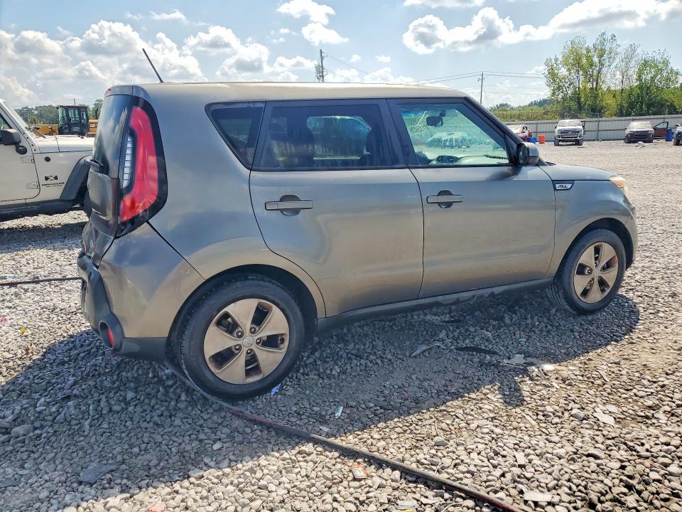 Снимка 3 от търг – 2015 KIA SOUL с VIN KNDJN2A27F7193992