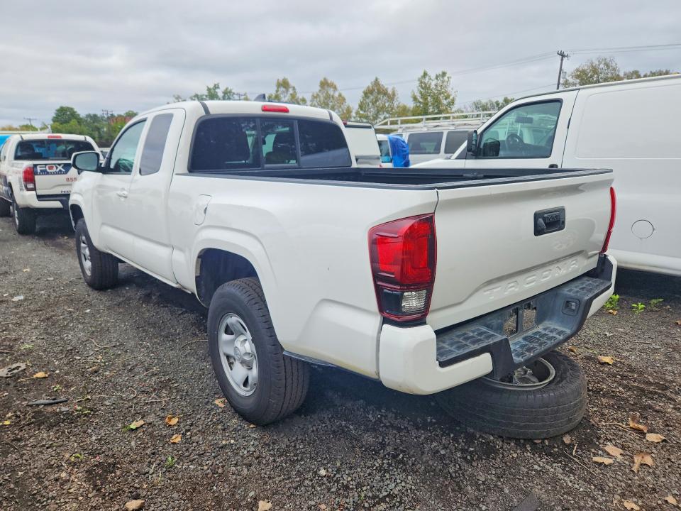 Photo 2 from auction – 2023 TOYOTA TACOMA with VIN 3TYRX5GN3PT083386