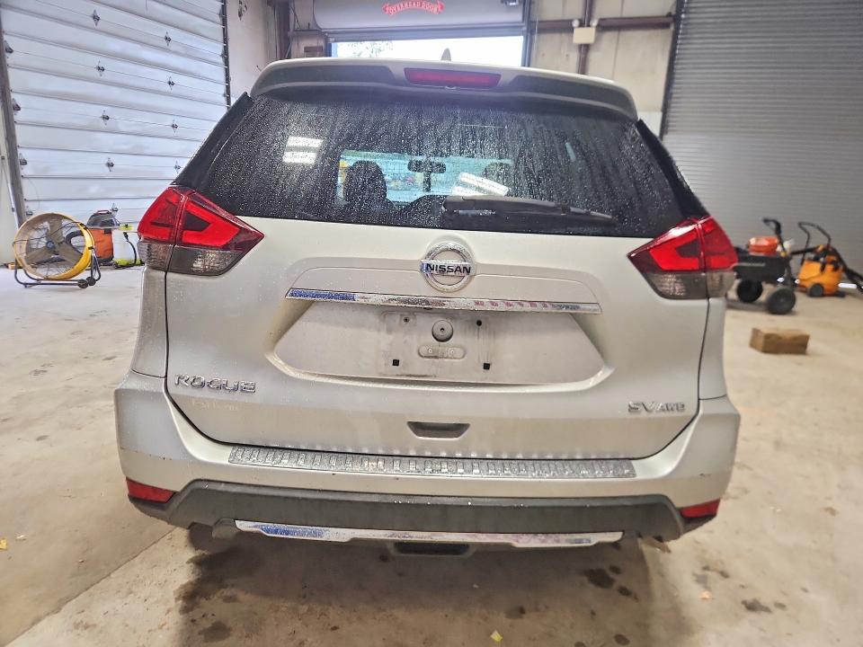 Photo 6 from auction – 2017 NISSAN ROGUE with VIN 5N1AT2MV9HC749057