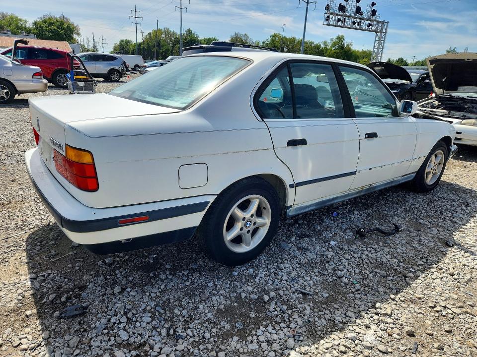 Фото 3 с аукциона – 1989 BMW 525 с VIN WBAHC2308KBE23532