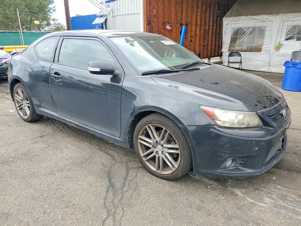 Photo 4 from auction – 2011 SCION TC with VIN JTKJF5C78B3014943