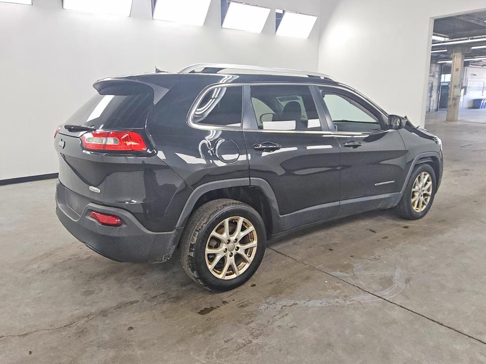 Photo 3 from auction – 2015 JEEP CHEROKEE with VIN 1C4PJLCBXFW573634