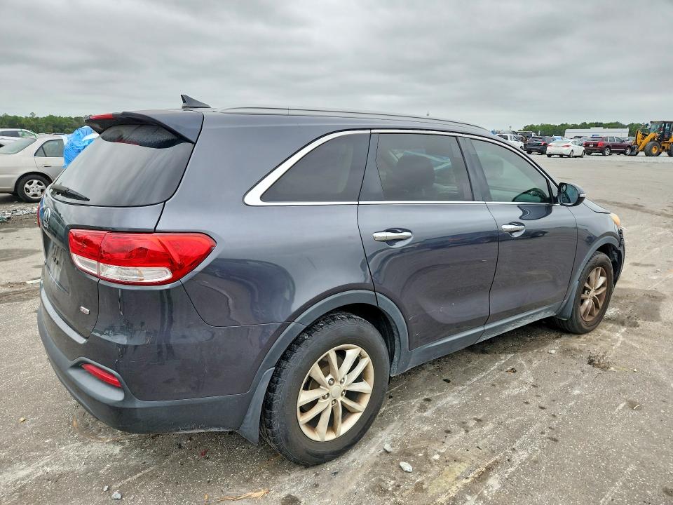 صورة رقم 3 من المزاد - 2016 KIA SORENTO مع VIN 5XYPG4A39GG018561