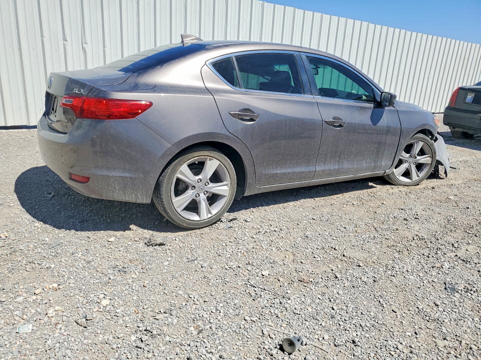 Photo 3 from auction – 2013 ACURA ILX with VIN 19VDE1F74DE008444