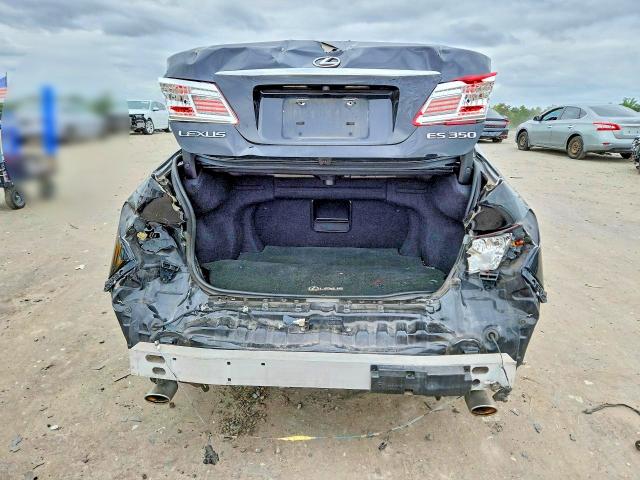 صورة رقم 6 من المزاد - 2010 LEXUS ES مع VIN JTHBK1EG6A2370498