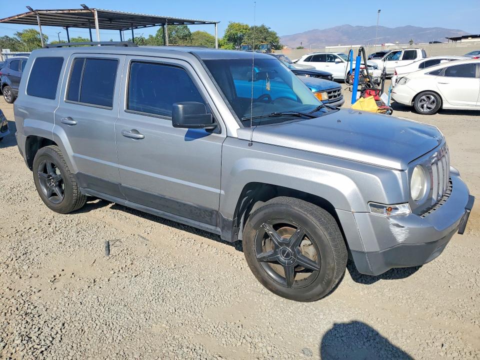 Photo 4 from auction – 2014 JEEP PATRIOT with VIN 1C4NJPBAXED769459