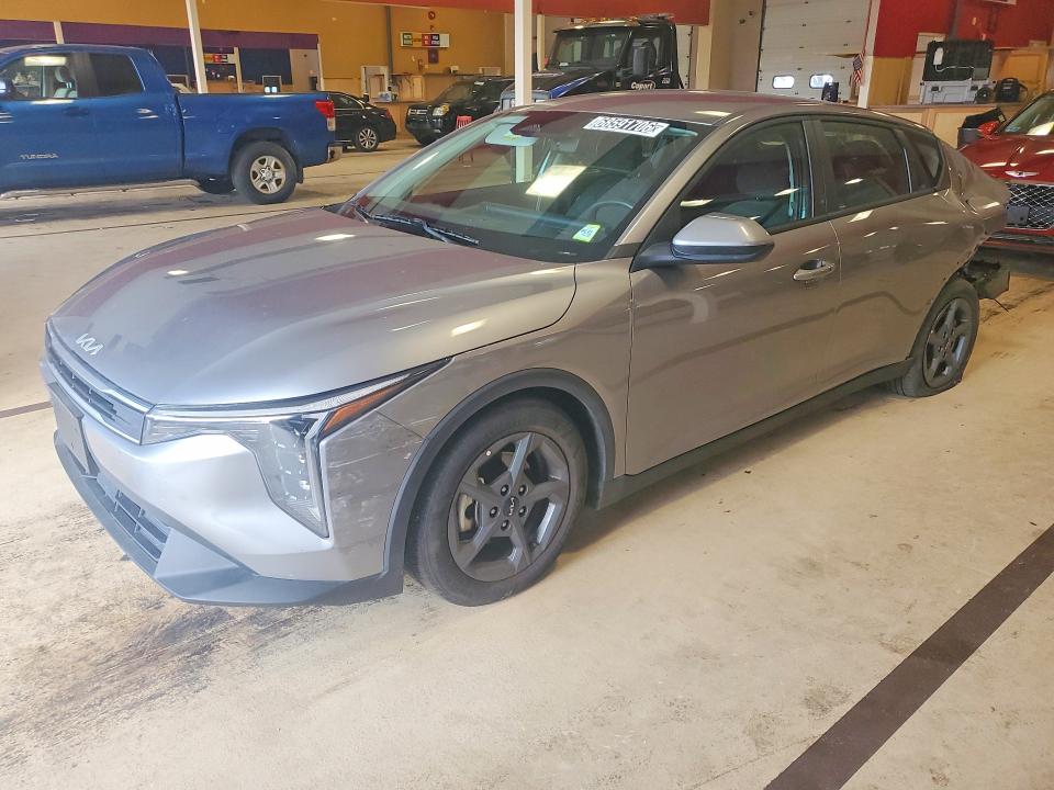 KIA K4 2026 z numerem VIN 3KPFT4DE5TE276233 - Zdjęcie z aukcji