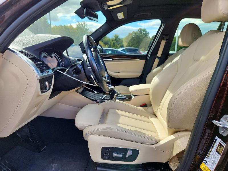 Снимка 7 от търг – 2018 BMW X3 с VIN 5UXTR9C50JLC84181