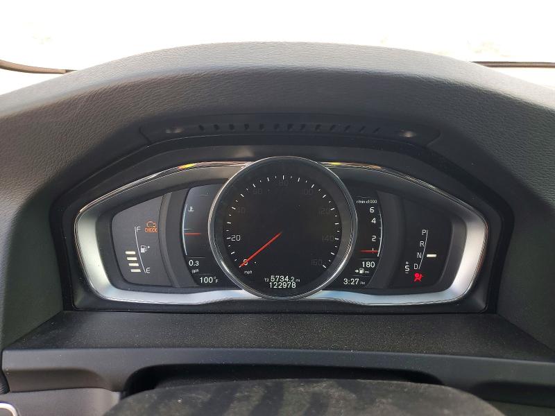 Photo 9 from auction – 2016 VOLVO V60 with VIN YV140MEK0G1300946