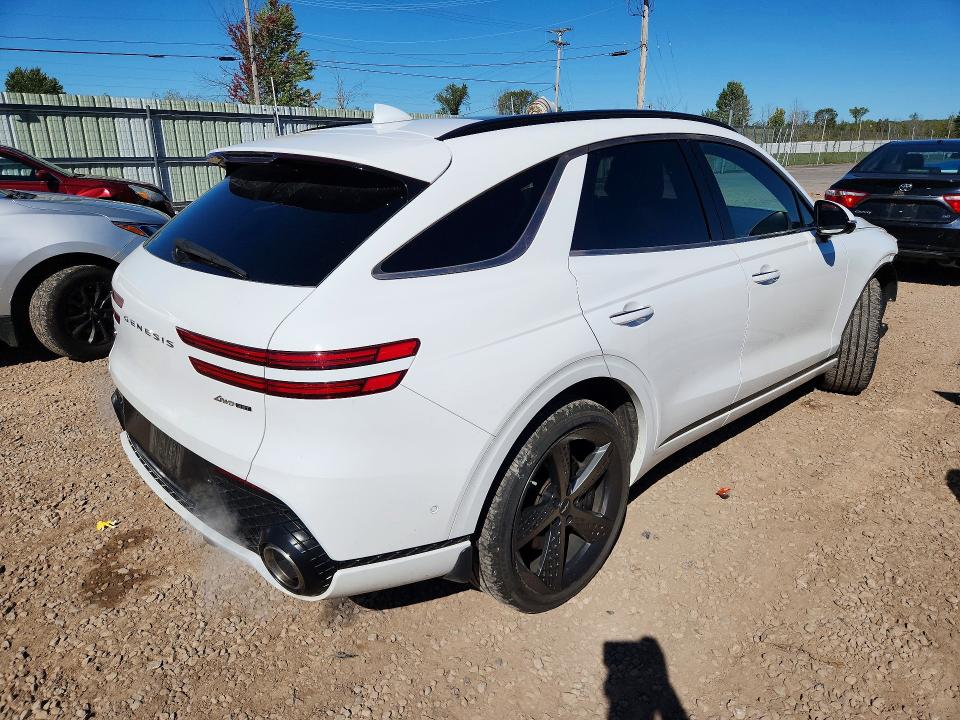 Photo 3 from auction – 2024 GENESIS GV70 with VIN 5NMMCDTC9RH004437