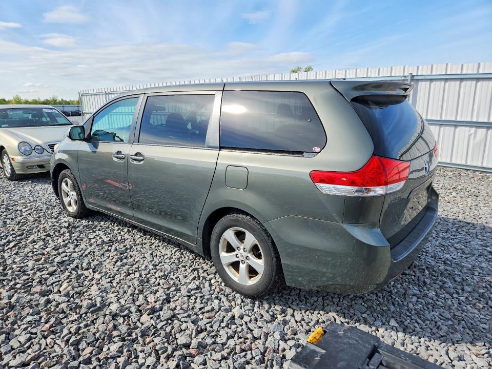 Снимка 2 от търг – 2012 TOYOTA SIENNA с VIN 5TDKA3DC7CS013406