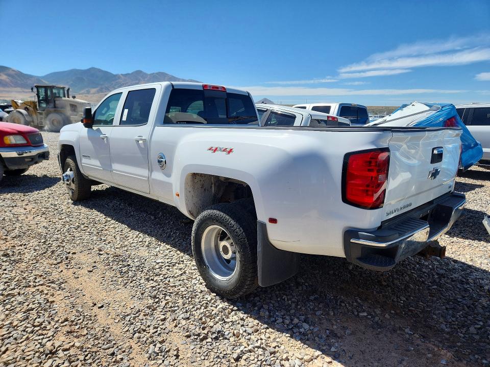 Photo 2 from auction – 2015 CHEVROLET SILVERADO with VIN 1GC4KZC82FF561016