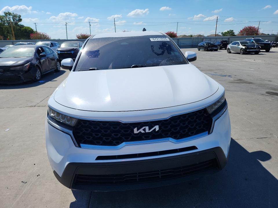Photo 5 from auction – 2022 KIA SORENTO with VIN 5XYRG4LC2NG128404