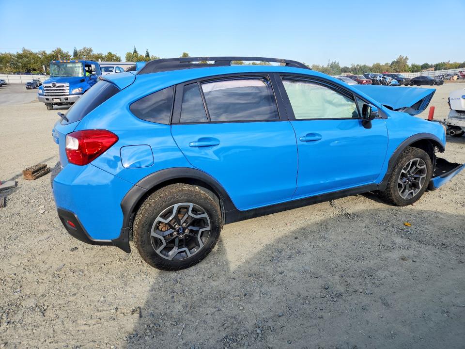 Photo 3 from auction – 2016 SUBARU CROSSTREK with VIN JF2GPAKC2GH315631