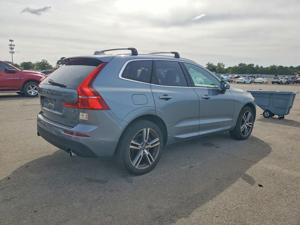 Photo 3 from auction – 2018 VOLVO XC60 with VIN YV4A22RK0J1091486