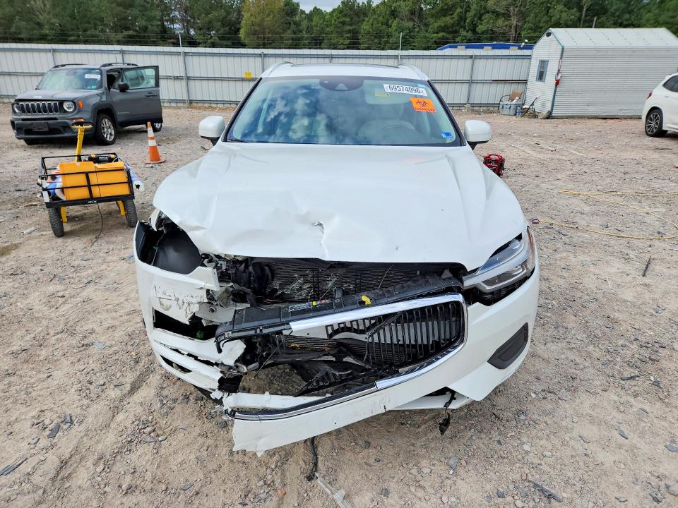 Photo 5 from auction – 2019 VOLVO XC60 with VIN LYV102DK5KB177550