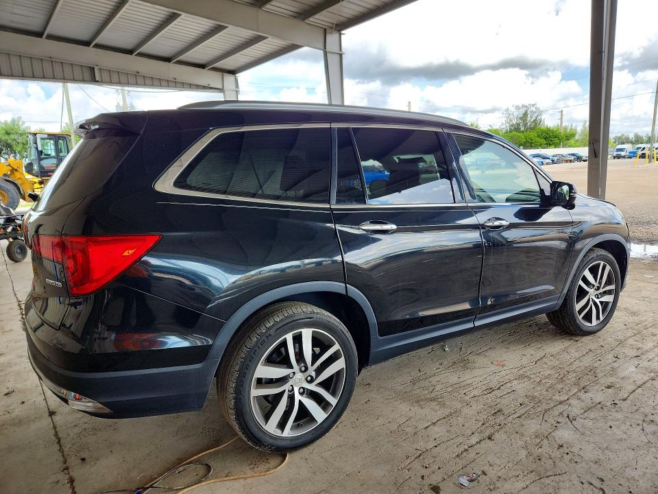 Photo 3 from auction – 2017 HONDA PILOT with VIN 5FNYF5H9XHB022991