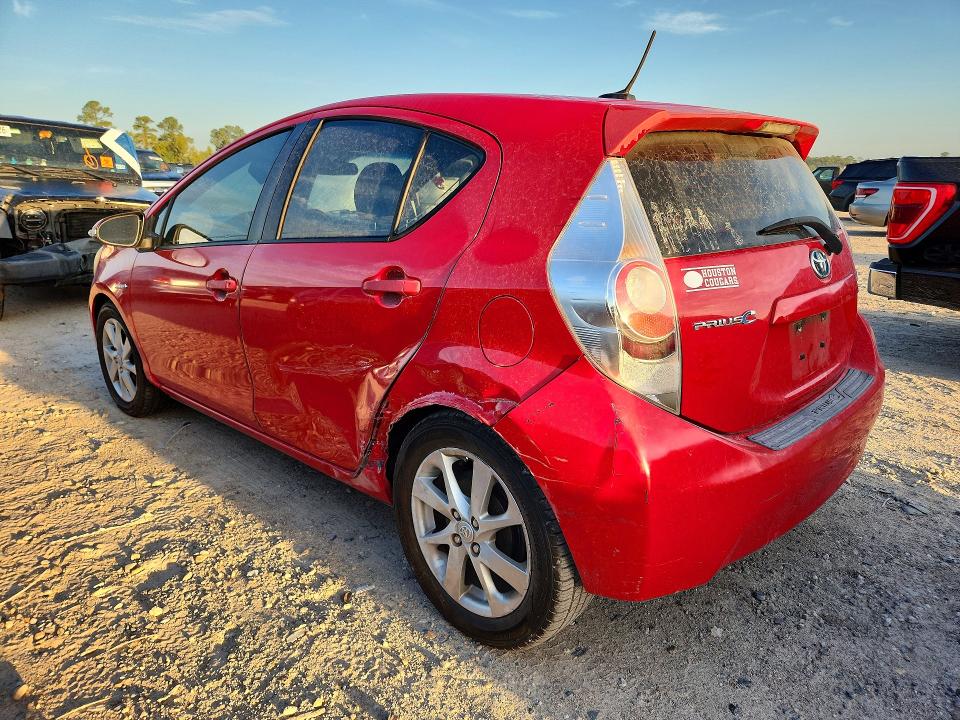 Photo 2 from auction – 2012 TOYOTA PRIUS C with VIN JTDKDTB37C1001019