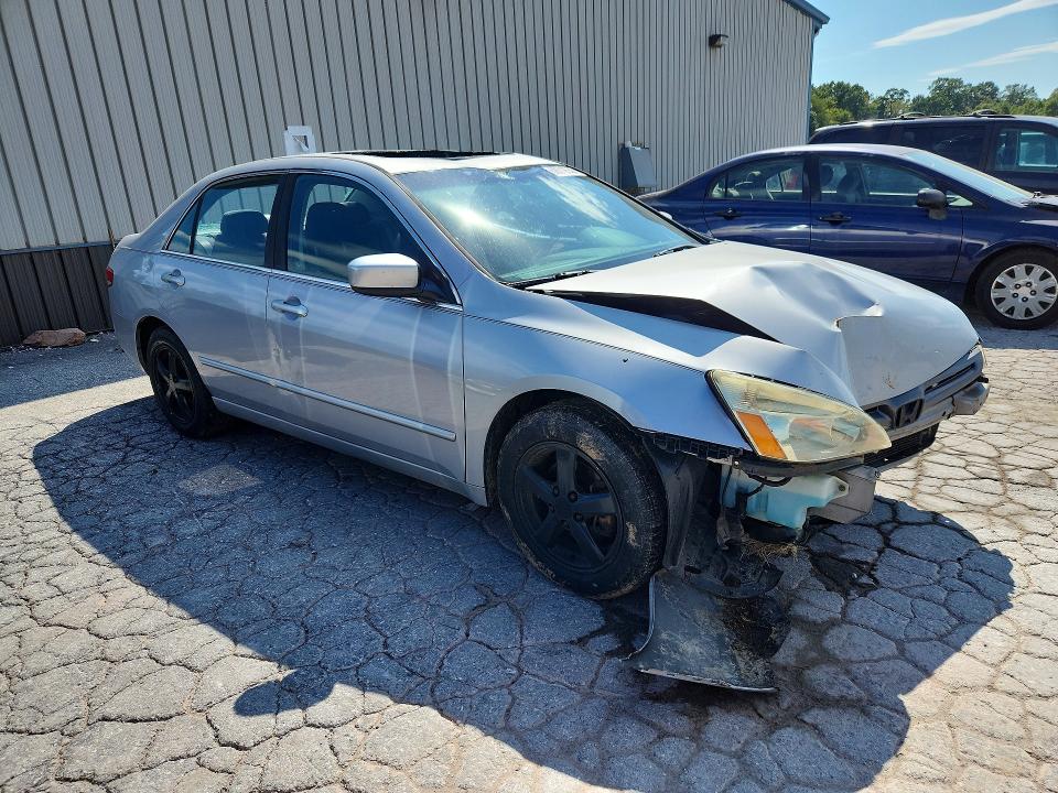 Photo 4 from auction – 2004 HONDA ACCORD with VIN 1HGCM56604A078287