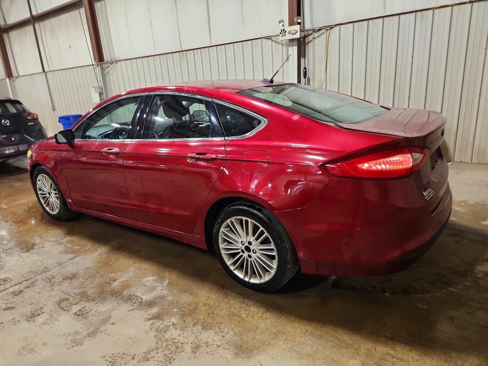 Photo 2 from auction – 2016 FORD FUSION with VIN 3FA6P0HD7GR190201