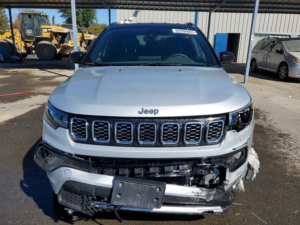 Снимка 5 от търг – 2025 JEEP COMPASS с VIN 3C4NJDCN8ST545936