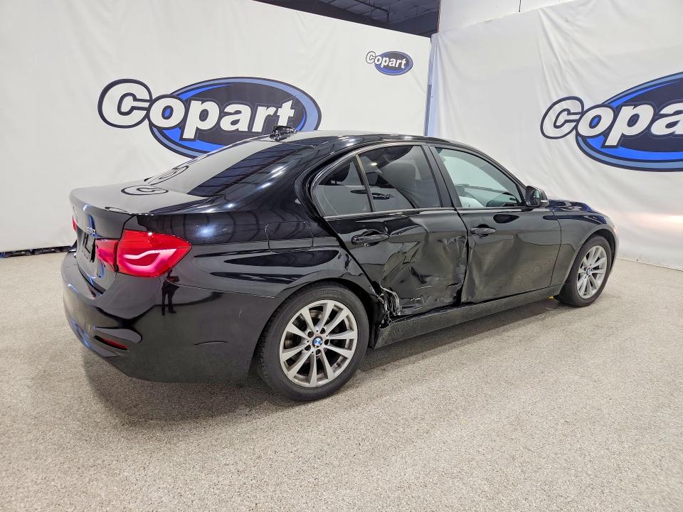 Photo 3 from auction – 2017 BMW 320 with VIN WBA8A9C34HK864038