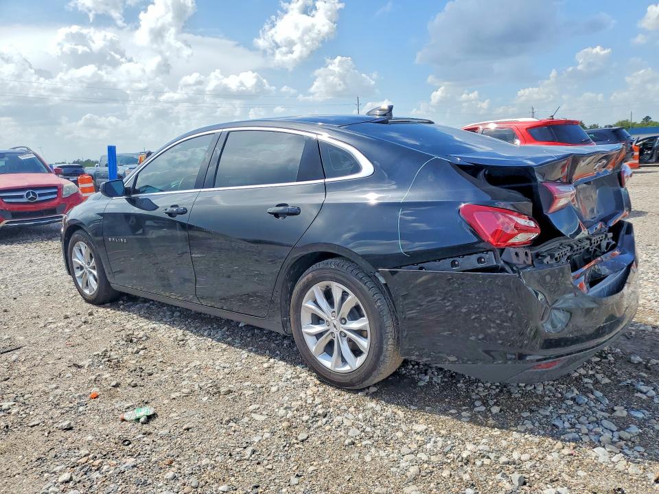 Photo 2 from auction – 2021 CHEVROLET MALIBU with VIN 1G1ZD5ST4MF087106