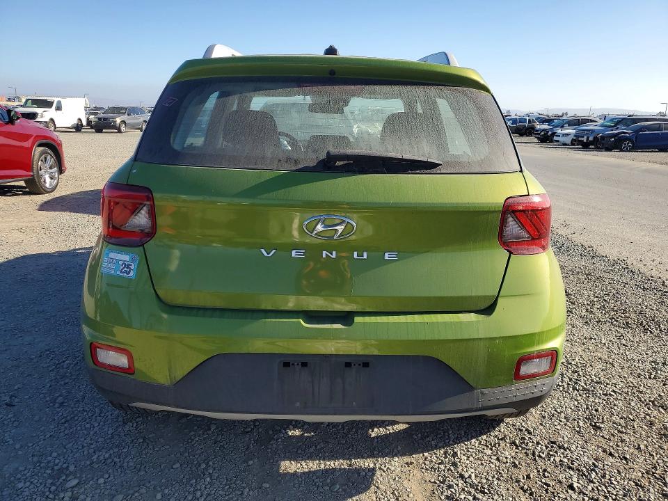 Photo 6 from auction – 2023 HYUNDAI VENUE with VIN KMHRC8A36PU215810