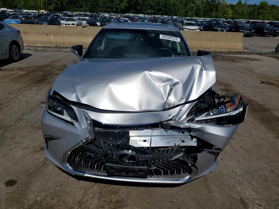 Снимка 5 от търг – 2020 LEXUS ES с VIN 58ADZ1B1XLU077656
