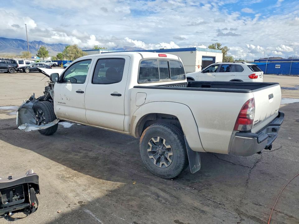 Photo 2 from auction – 2011 TOYOTA TACOMA with VIN 5TFLU4EN3BX018242