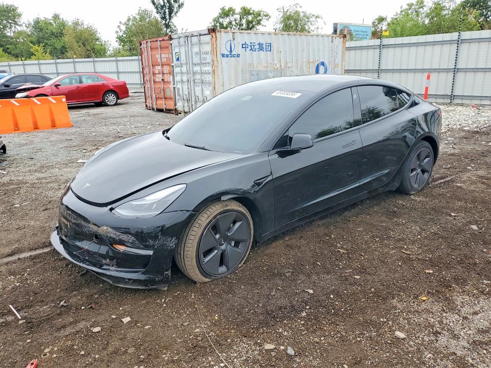 TESLA MODEL 3 2022 с VIN 5YJ3E1EB9NF117096 - Снимка от търг