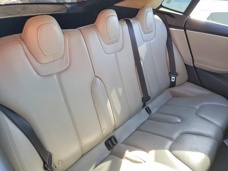 Photo 10 from auction – 2014 TESLA MODEL S with VIN 5YJSA1H1XEFP29396