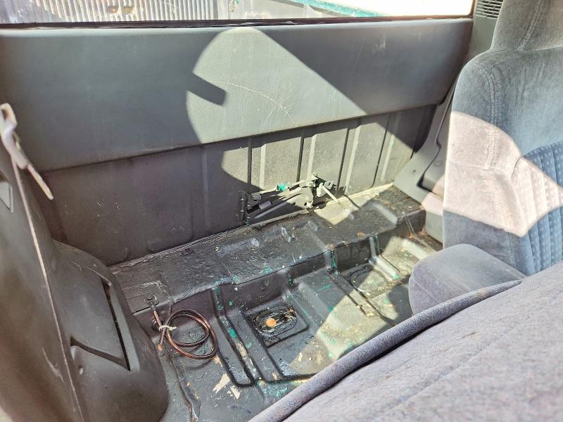 Снимка 10 от търг – 1999 CHEVROLET S TRUCK с VIN 1GCCS1947XK218406