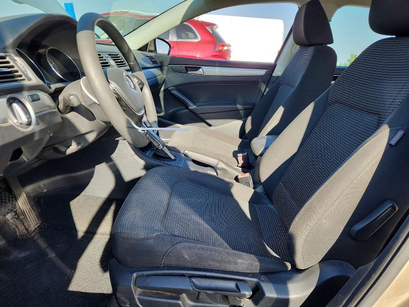 Photo 7 from auction – 2016 VOLKSWAGEN PASSAT with VIN 1VWAT7A32GC039269