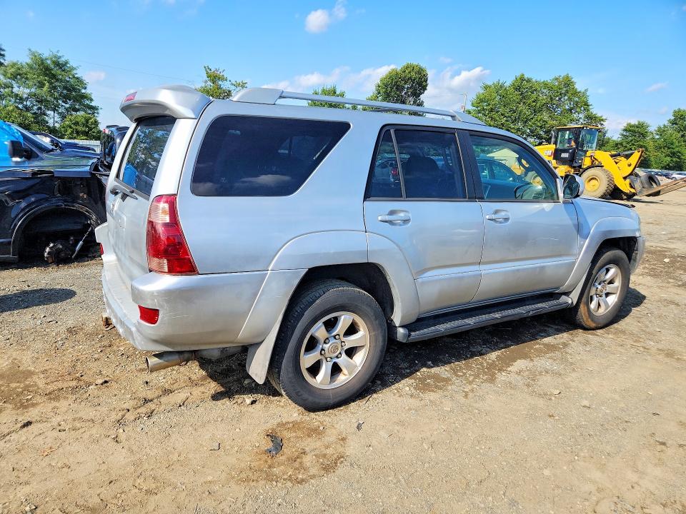 Photo 3 from auction – 2005 TOYOTA 4RUNNER with VIN JTEBU14R358032229