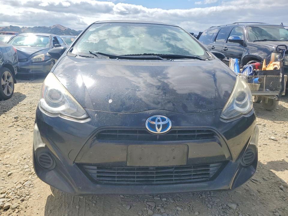Photo 5 from auction – 2015 TOYOTA PRIUS C with VIN JTDKDTB38F1097795