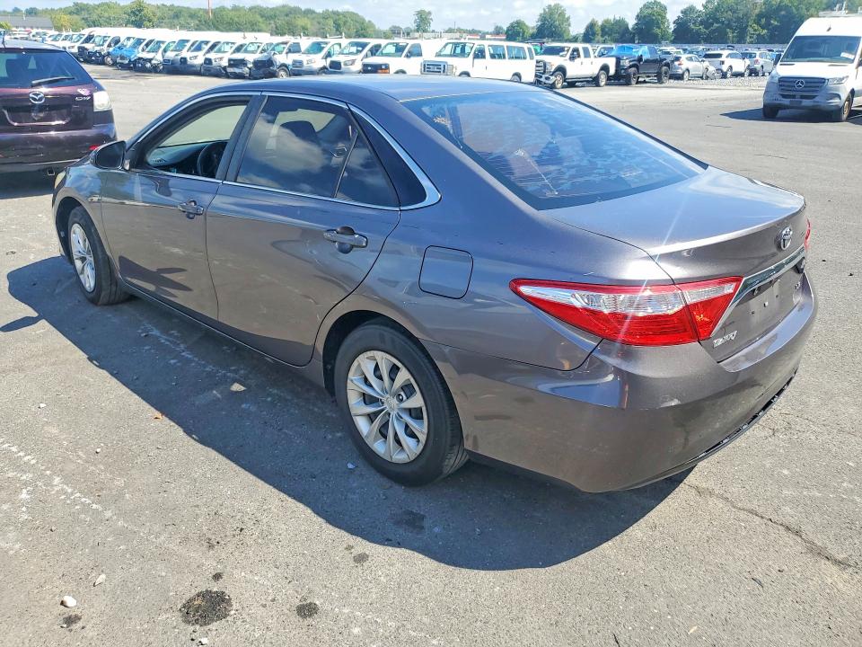 Photo 2 from auction – 2015 TOYOTA CAMRY with VIN 4T4BF1FK5FR478262